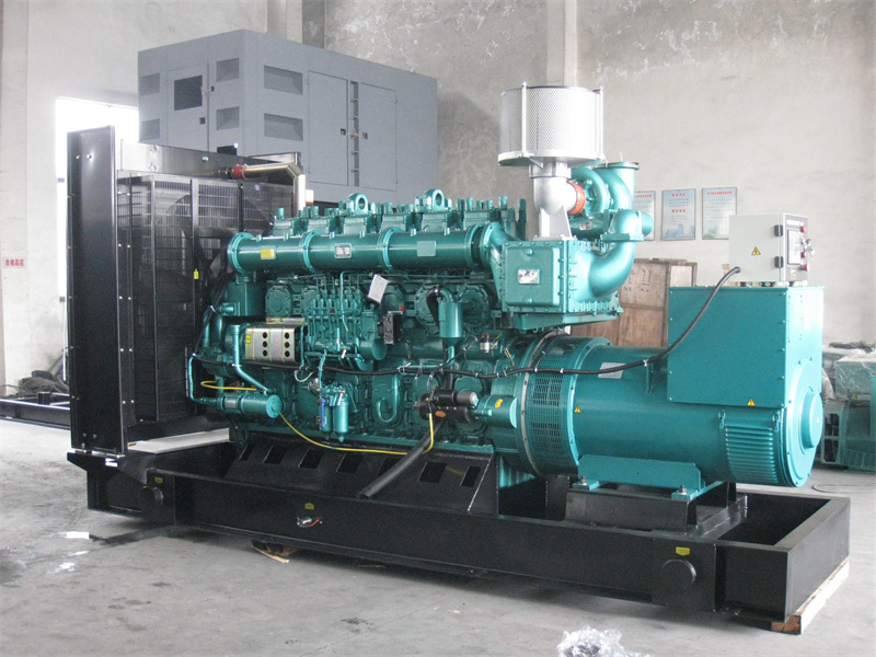 忻城200KW 柴油发电机的油耗是多少?